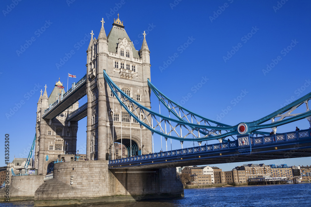 Obraz premium Tower Bridge on the River Thames in Tower Hamlets London England UK