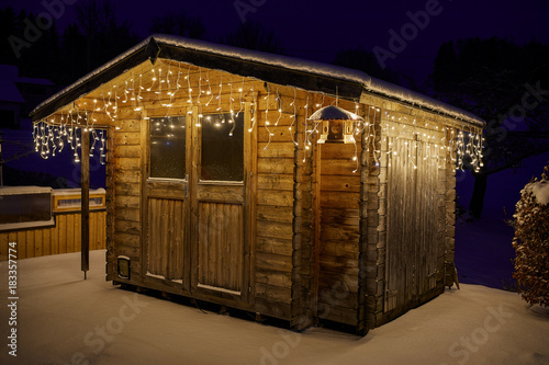Gartenhütte Weihnachtsbeleuchtung