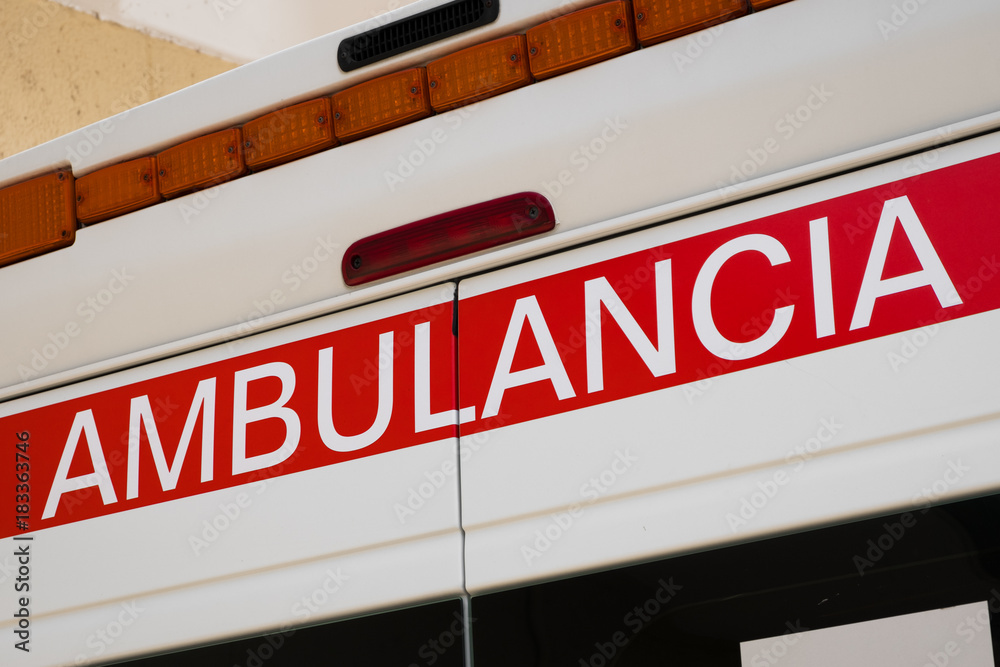 Closeup of  ambulance car description (spanish: Ambulancia)