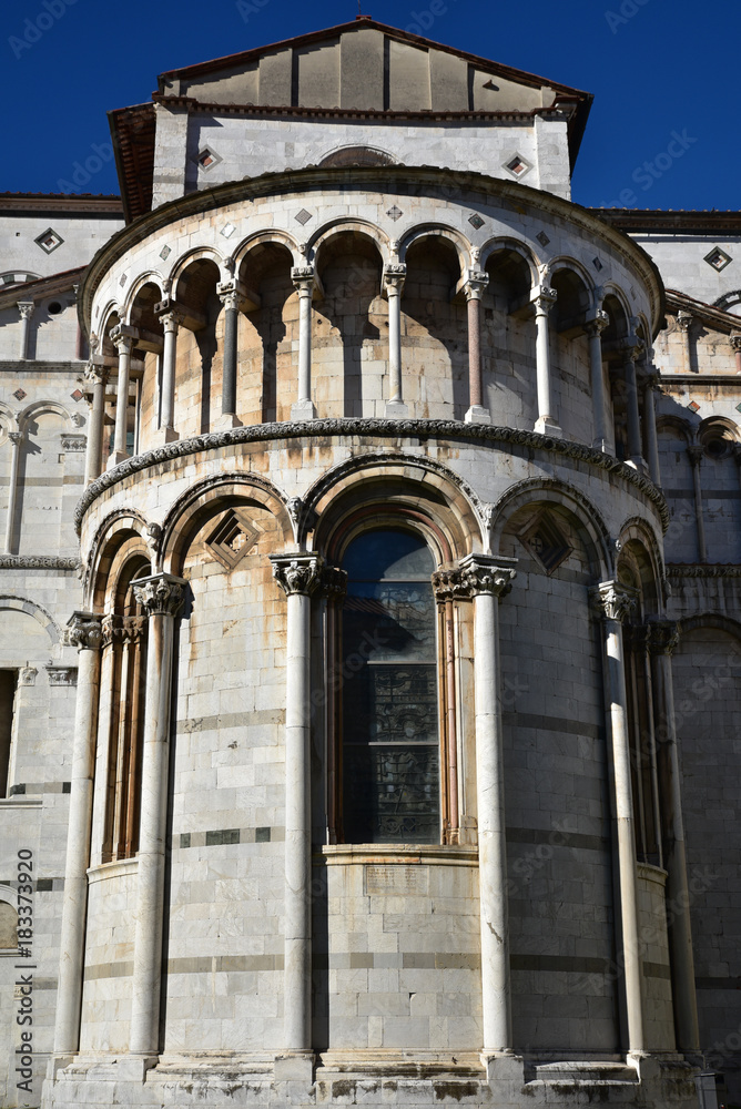 Abside du Duomo de Lucca en Toscane, Italie