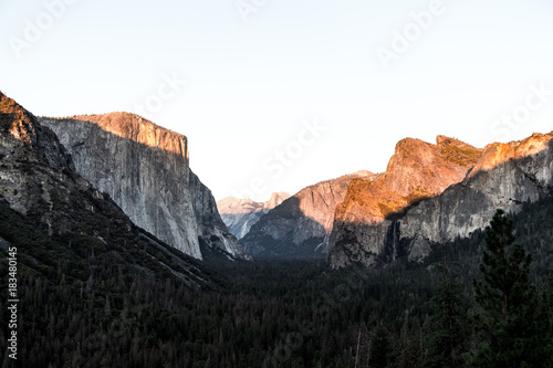 Yosemite national park tunnel view point sunset