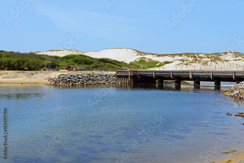 Wallpaper Mural Schleuse am Lac Marin in Vieux Boucau Aquitanien Torontodigital.ca