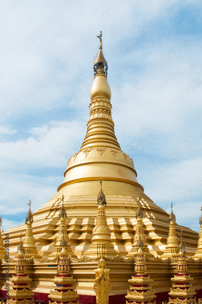 Fototapeta premium Simulate of Shwedagon Pagoda at Suwankiri Temple, Ranong, Thailand