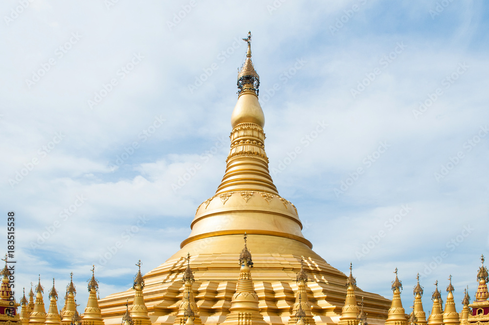 Fototapeta premium Simulate of Shwedagon Pagoda at Suwankiri Temple, Ranong, Thailand