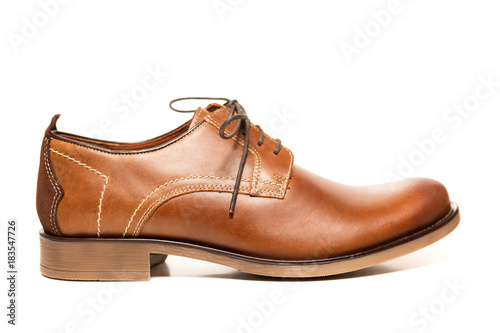 Fotografie men's classic brown leather shoe - isolated