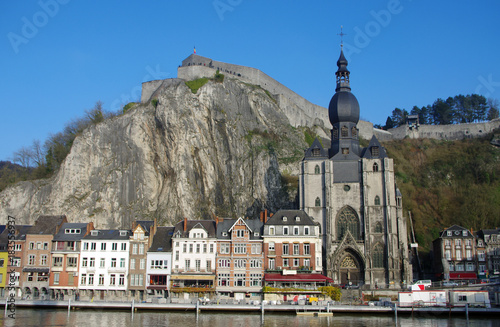 Obraz na plátně Ville de Dinant en Belgique au bord de la Meuse
