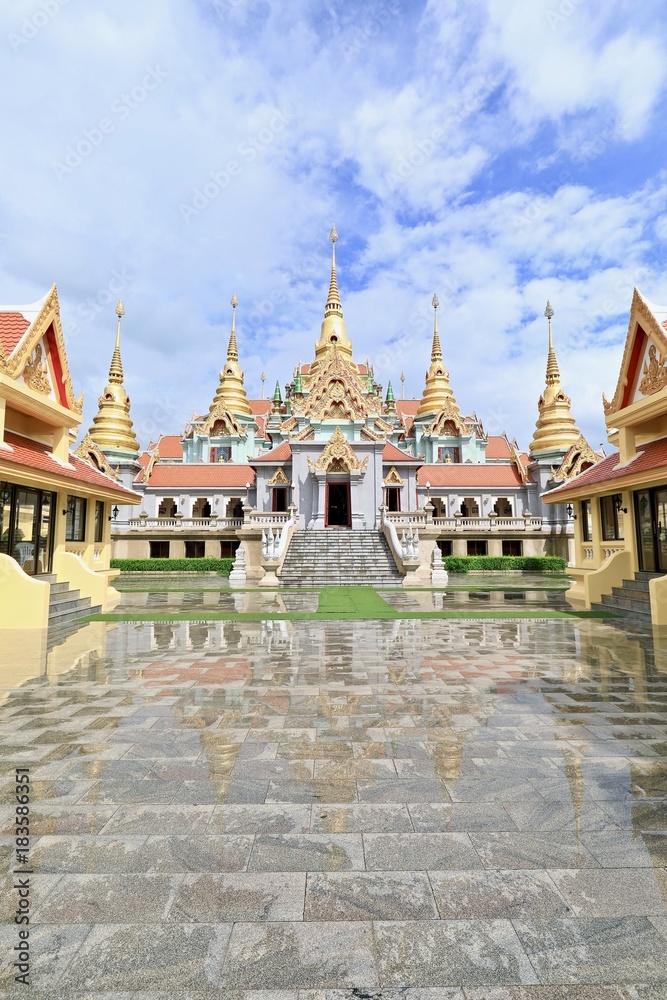 Fototapeta premium The temple building.