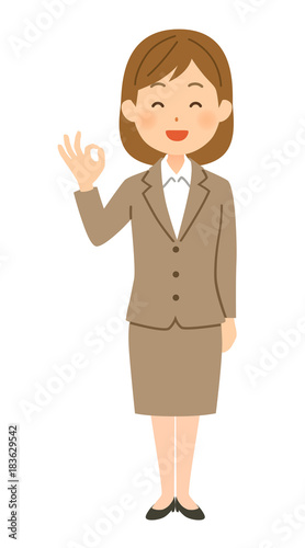 スーツの女性