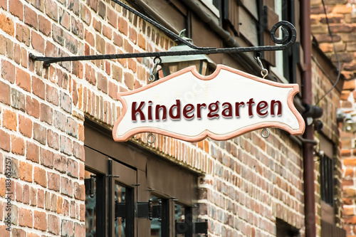 Schild 275 - Kindergarten
