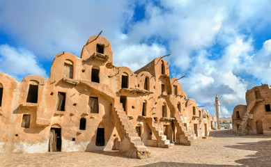 Fotobehang Tunesië Ksar Ouled Soltane bij Tataouine  © Leonid Andronov