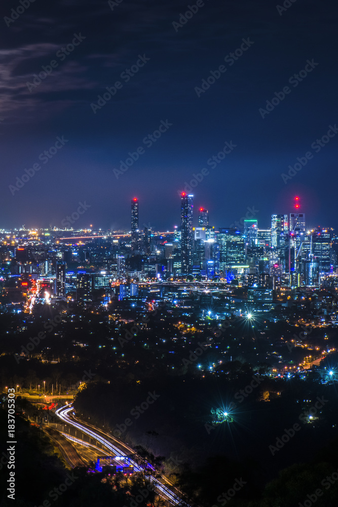 Fototapeta premium View of Brisbane from Mount Coot-tha at night. Queensland, Australia.