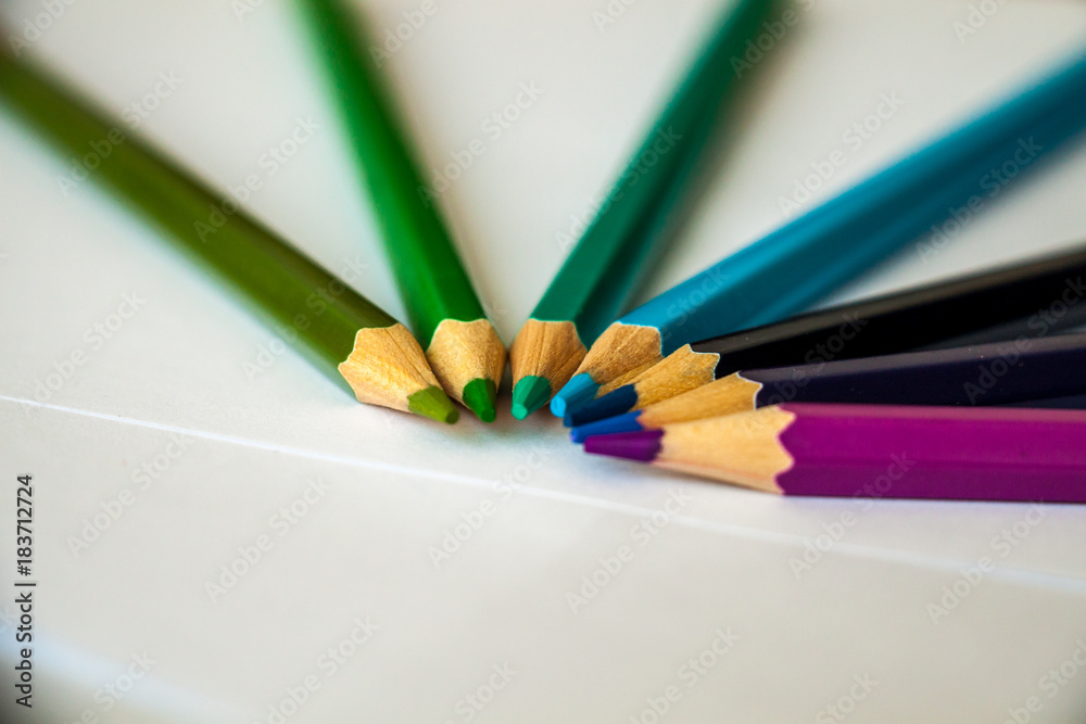 Obraz premium Сolored pencils on a white background