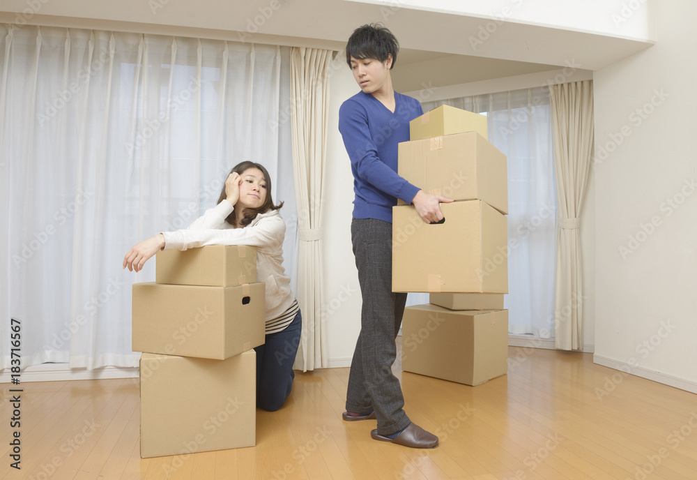 別居するカップル 別居するカップル