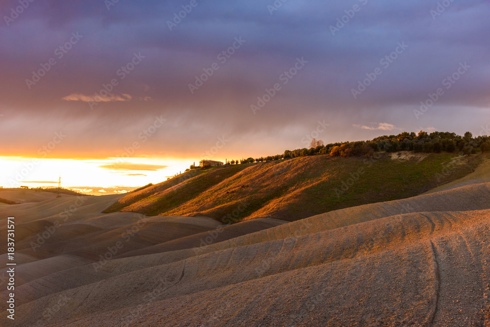 Idyllic and colorful tuscan countryside in autumn