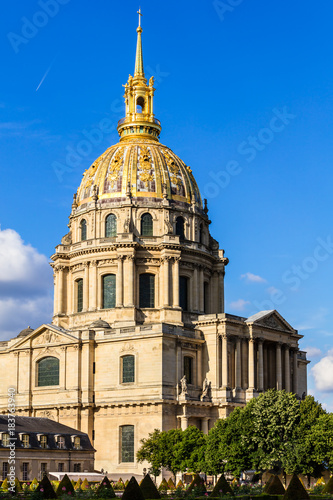 Les Invalides: Dome des Invalides (The National Residence of the Invalids). Paris, France