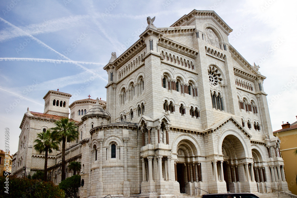 Saint Nicholas Cathedral in Monaco / White stone catholic church in Europe
