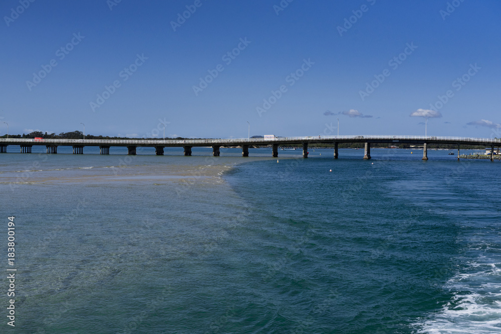 Brücke zwischen Insel und Festland