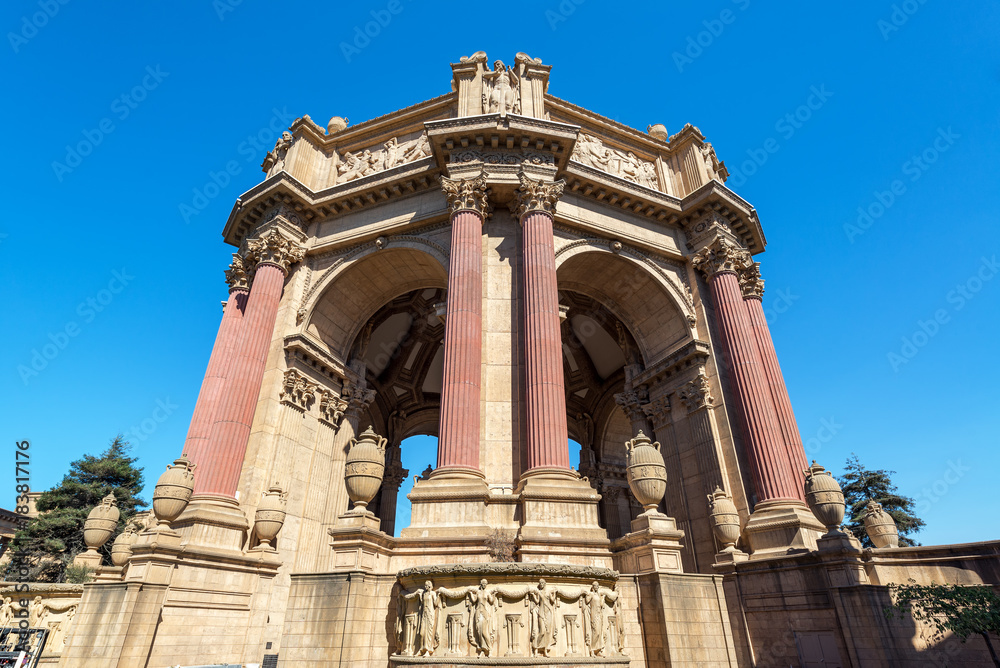 Obraz premium Palace of Fine Arts and Blue Sky