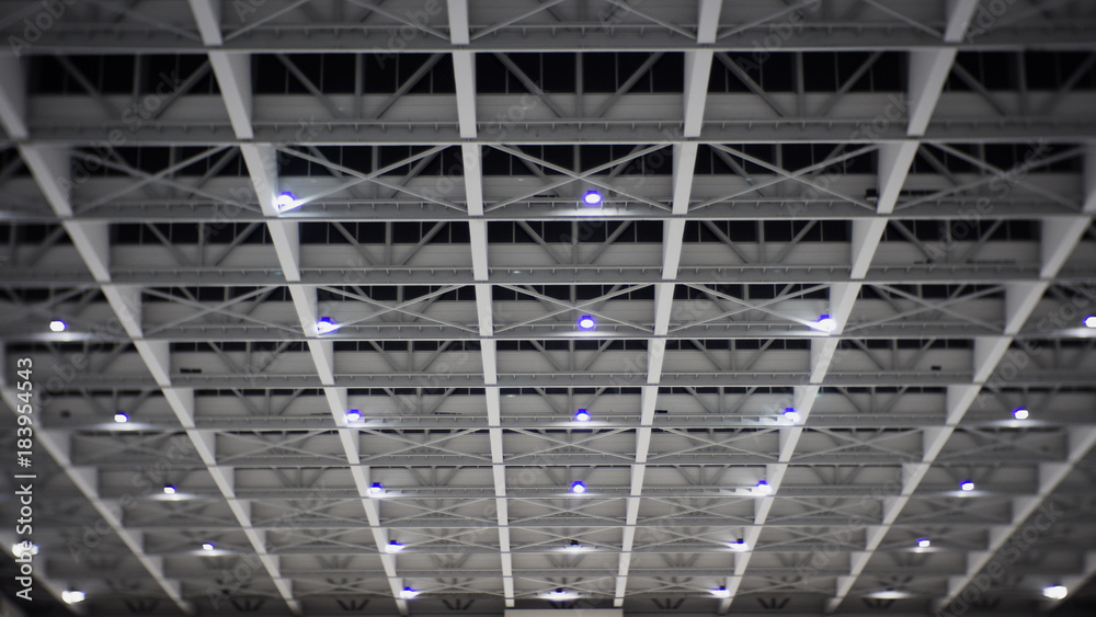 Look Mall Ceiling to the top Look Mall Ceiling to the top
