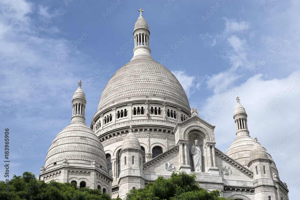Dômes de la Basilique du Sacré-Cœur de Montmartre Dômes de la Basilique du Sacré-Cœur de Montmartre