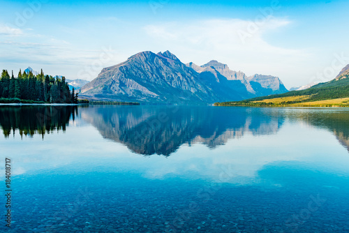 Fototapeta Naklejka Na Ścianę i Meble -  Saint Mary Lake, Glacier National Park