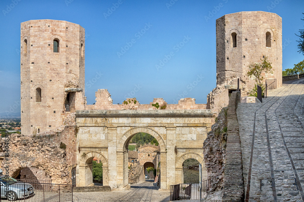 The Venere door, Spello