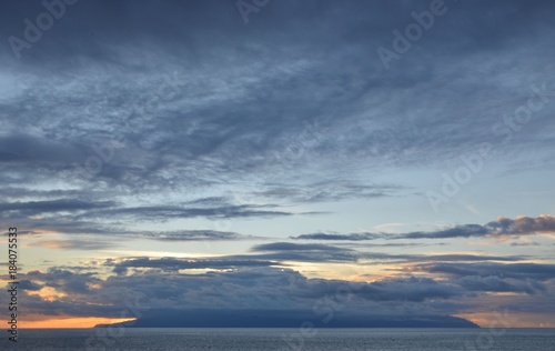 Sous un ciel étonnant, vue de l'île La Gomera, archipel des Canaries