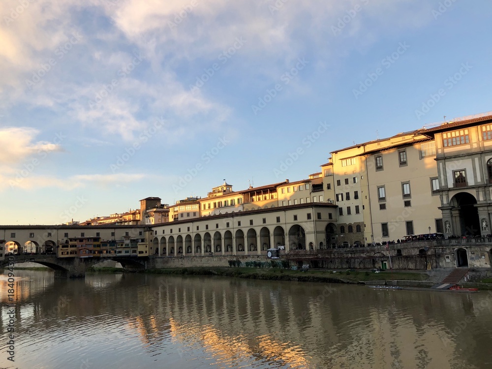 L’Arno a Firenze e ponte Vecchio