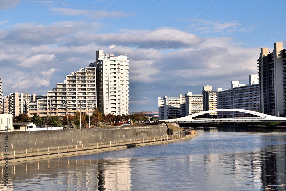 新豊橋周辺 休日の風景