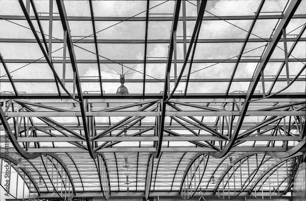 Arch roof  and ceiling on gallery