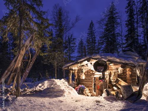 Hunter cabin in the North Urals photo