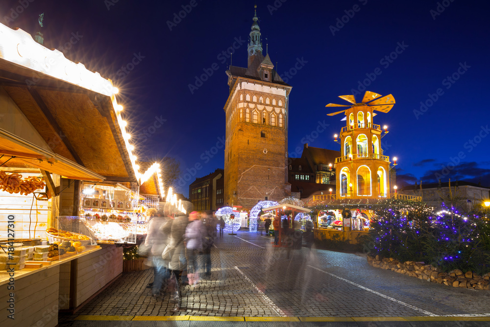 Fototapeta premium Traditional Christmas fair in the old town of Gdansk, Poland