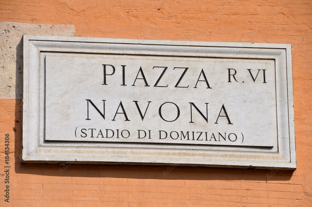 Street Plate: the famous Piazza Navona in Rome, Italy