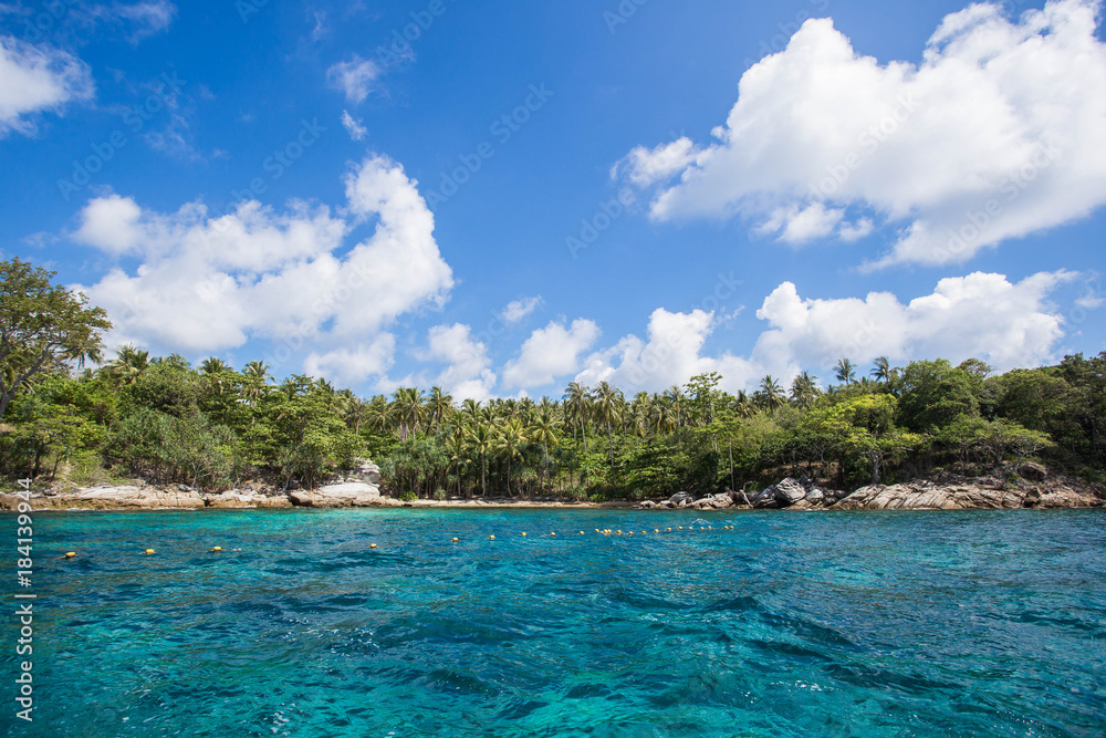 Fototapeta premium Beautiful sea, phuket thailand.