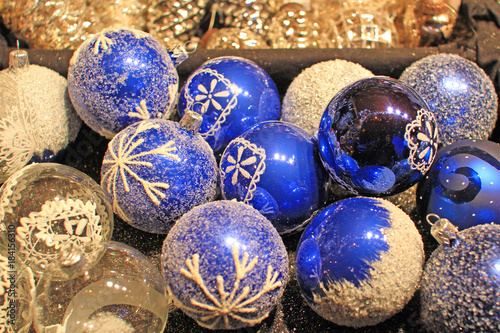 Weihnachtskugeln - blau - Christbaumschmuck - Dekoration - Advent