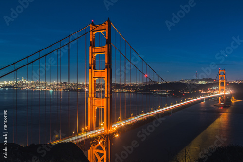 Golden Gate Bridge am Abend