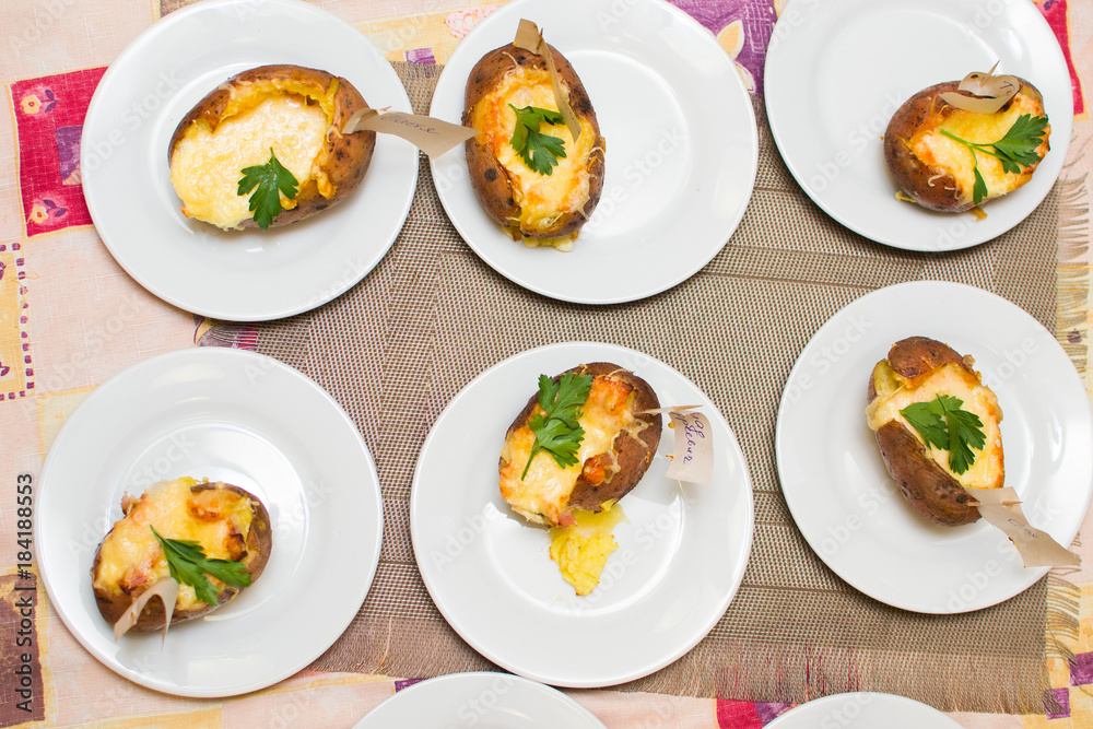 children learn how to cook stuffed potatoes in class children learn how to cook stuffed potatoes in class