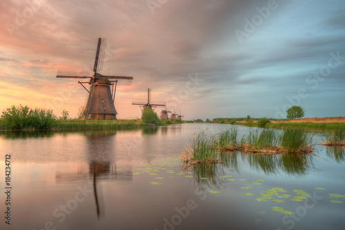 Netherlands Kinderdijk Windmills © Lukas