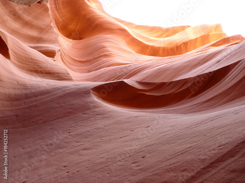 アメリカ、アンテロープキャニオンの岩肌 photo