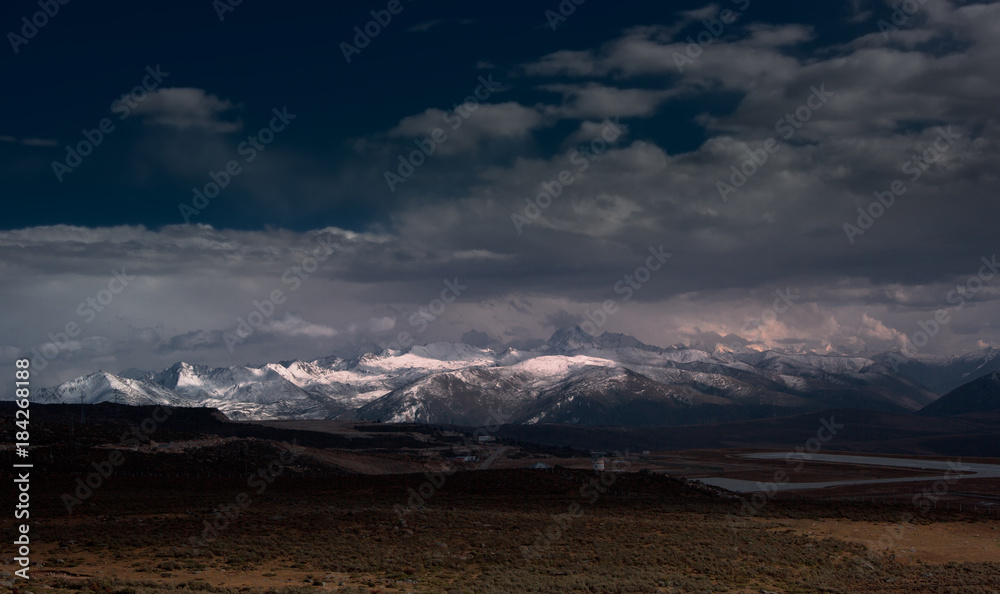 Fototapeta premium landscape of Western Sichuan, China
