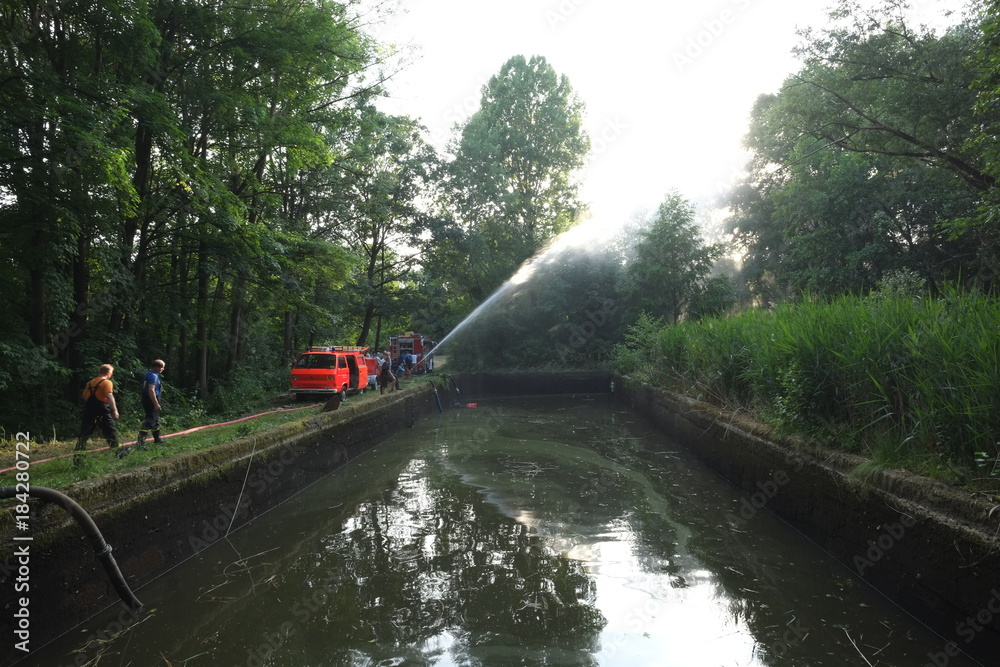 Fototapeta premium Abpumpen