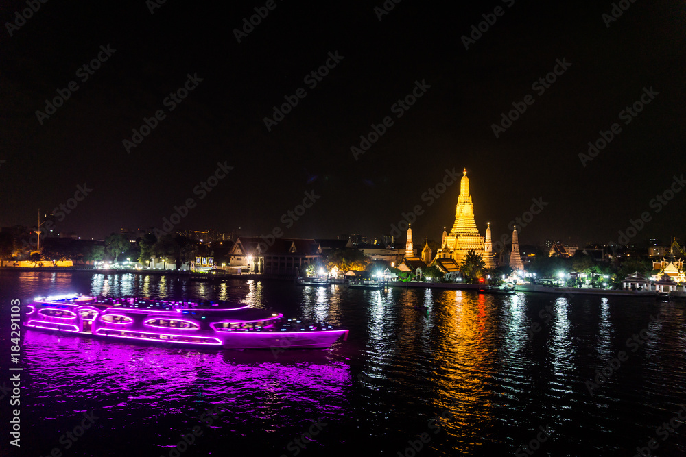 BANGKOK, THAILAND – 5 December 2017: Night View of WAT ARUN (TEMPLE OF DAWN) and Chao Phraya River, Bangkok, Thailand.