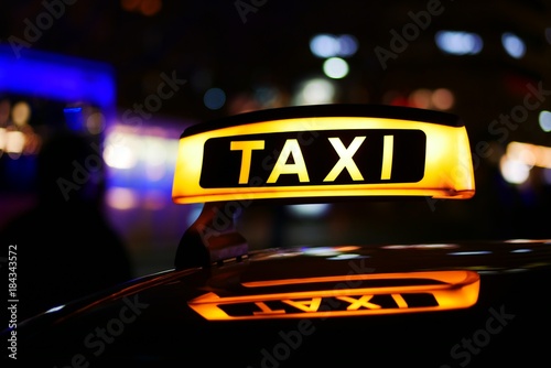 Taxi in der Nacht