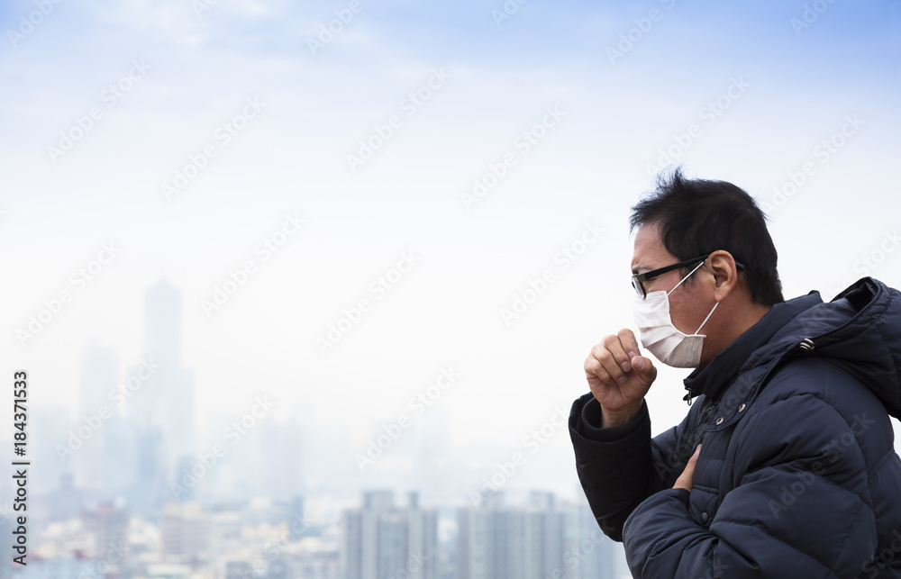 Plakat Lung cancer patients with smog city background