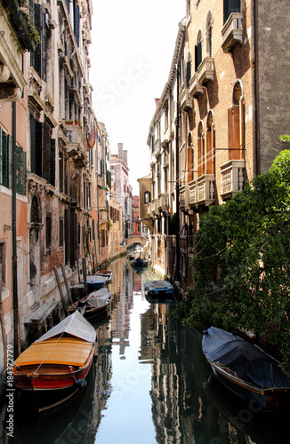 Fototapeta Naklejka Na Ścianę i Meble -  Quiet Venice Canal