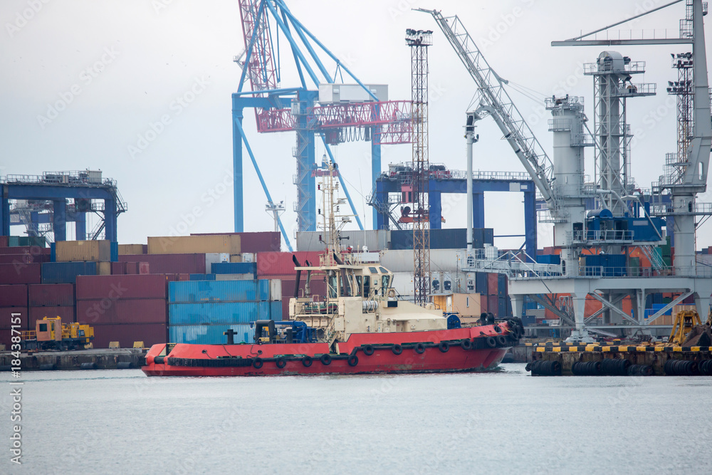 Fototapeta premium tug ship support at sea port