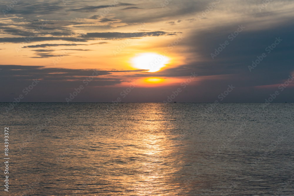 Fototapeta premium Sunrise from the sea