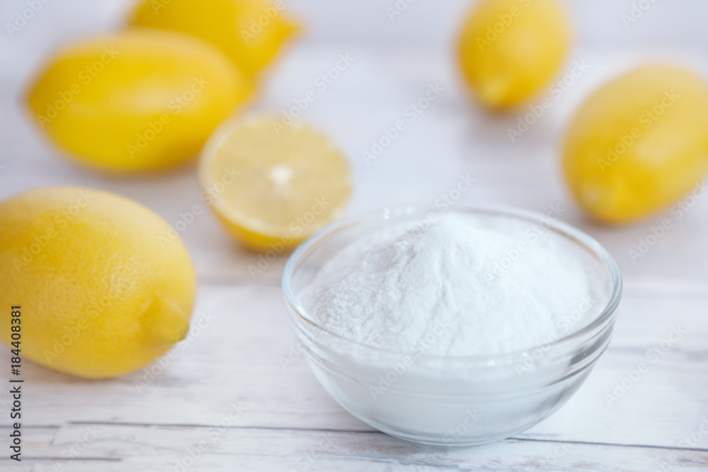 Baking soda and lemon, organic cleaners