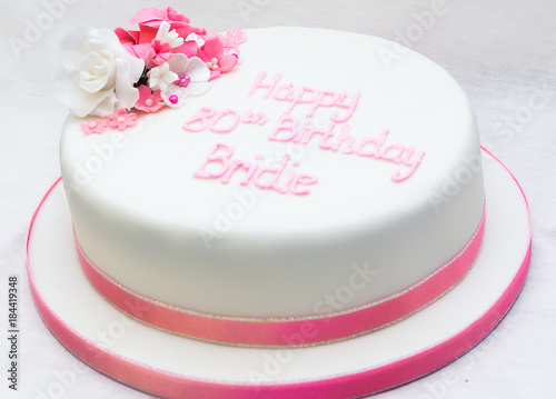 happy birthday cake © Bernard