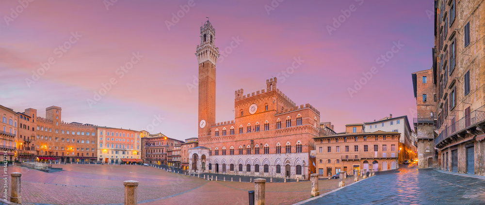 Piazza del Campo in Siena, Italy - obrazy, fototapety, plakaty 